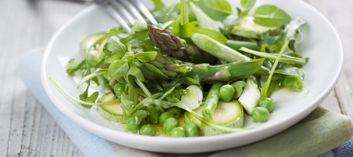 4 Tasty Spring Salad Recipes